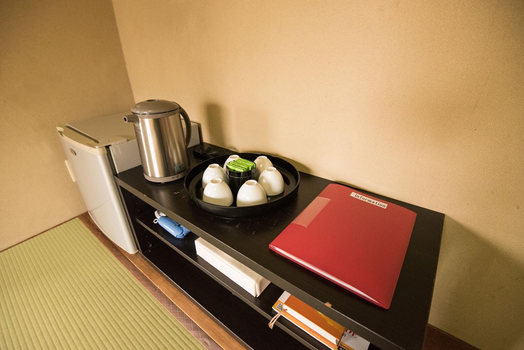 Kyoto Travellers Inn Zewnętrze zdjęcie